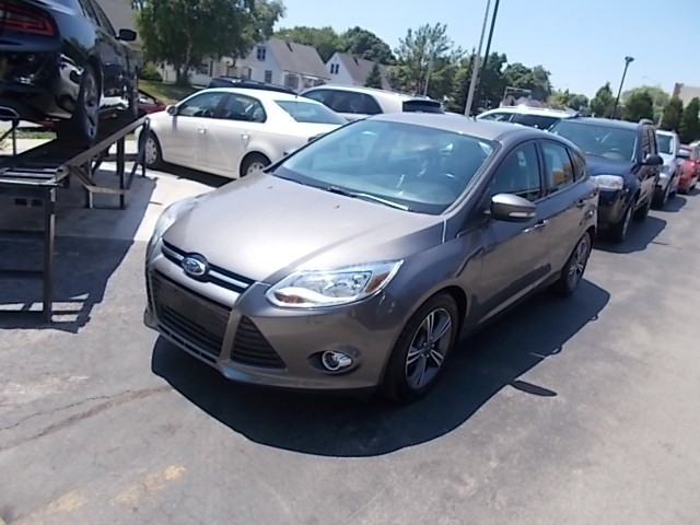 BUY FORD FOCUS 2012 SE HATCHBACK, Westgate Motors